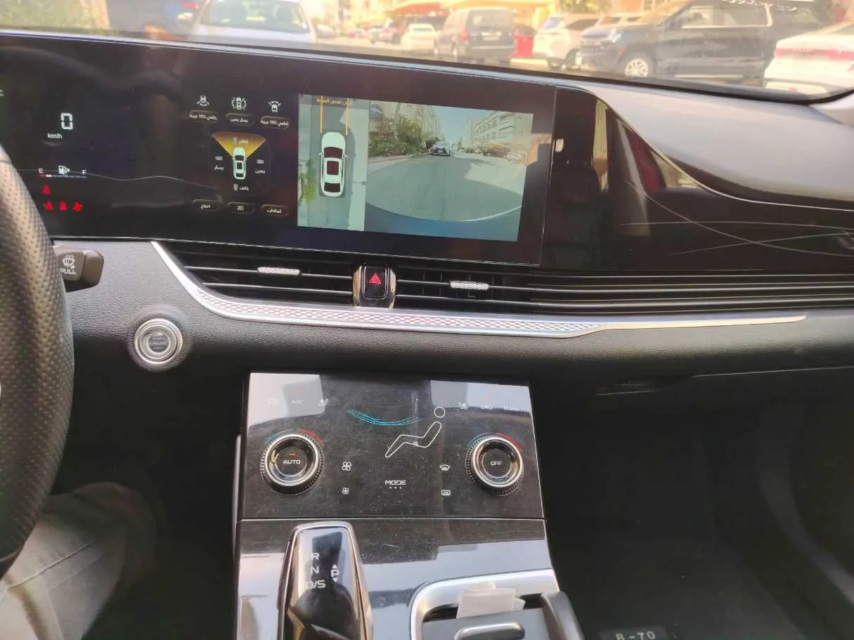 Car image 23