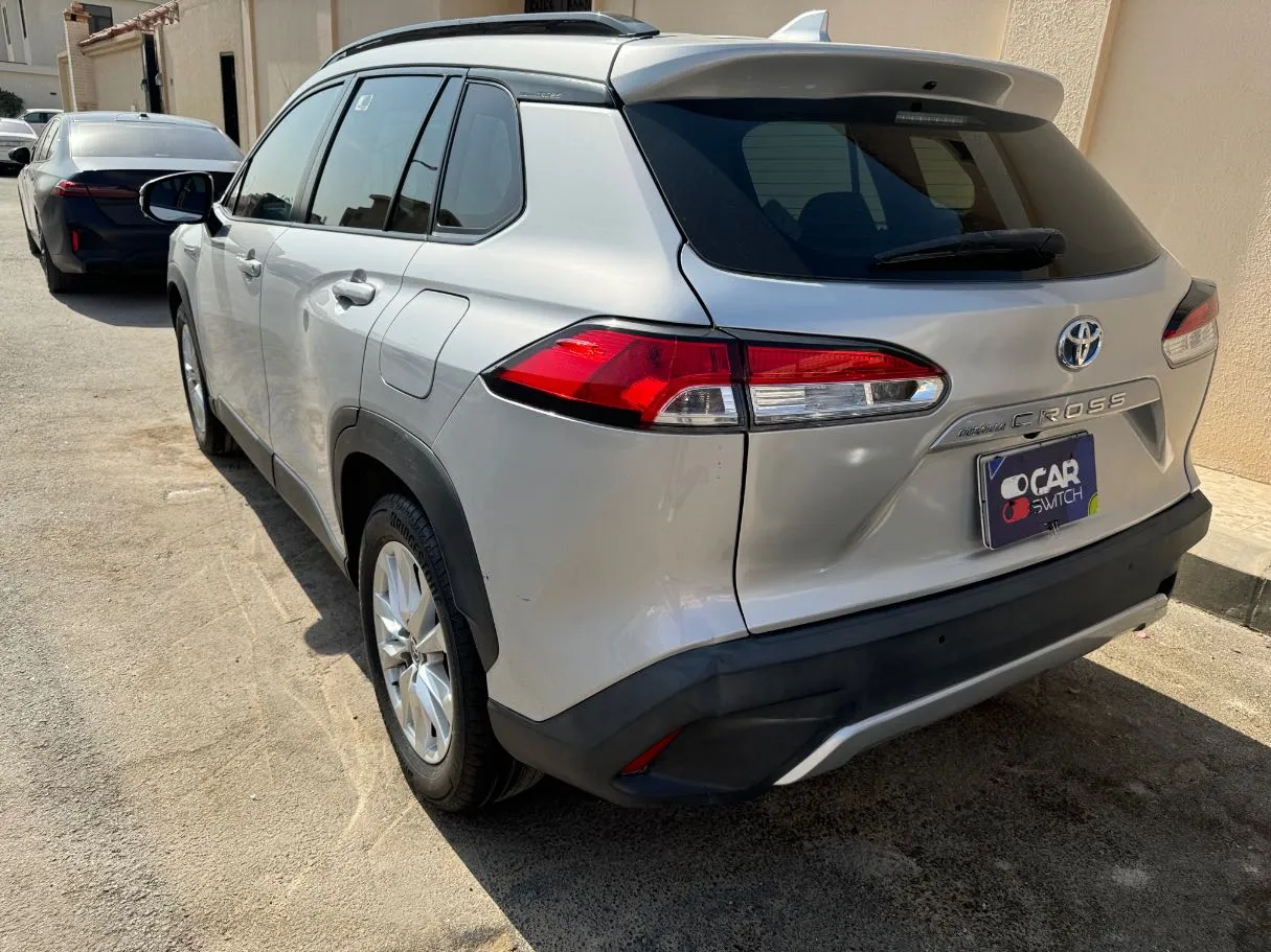 Car image 6