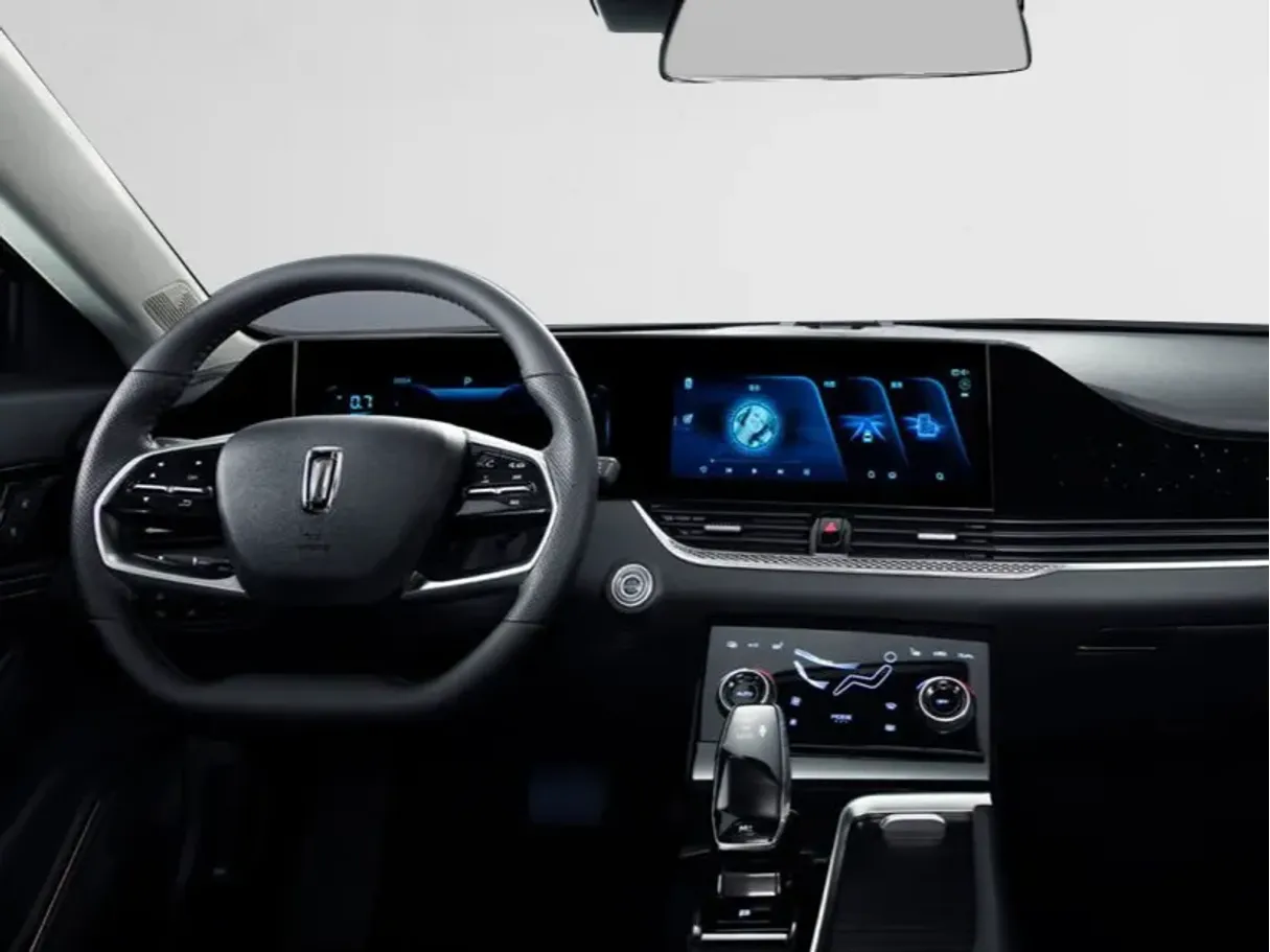 Car image 8
