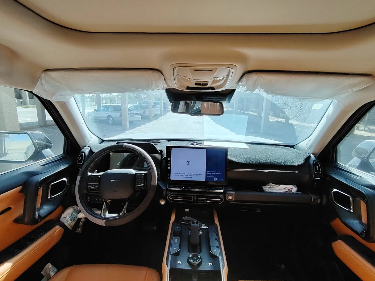 Car image 13