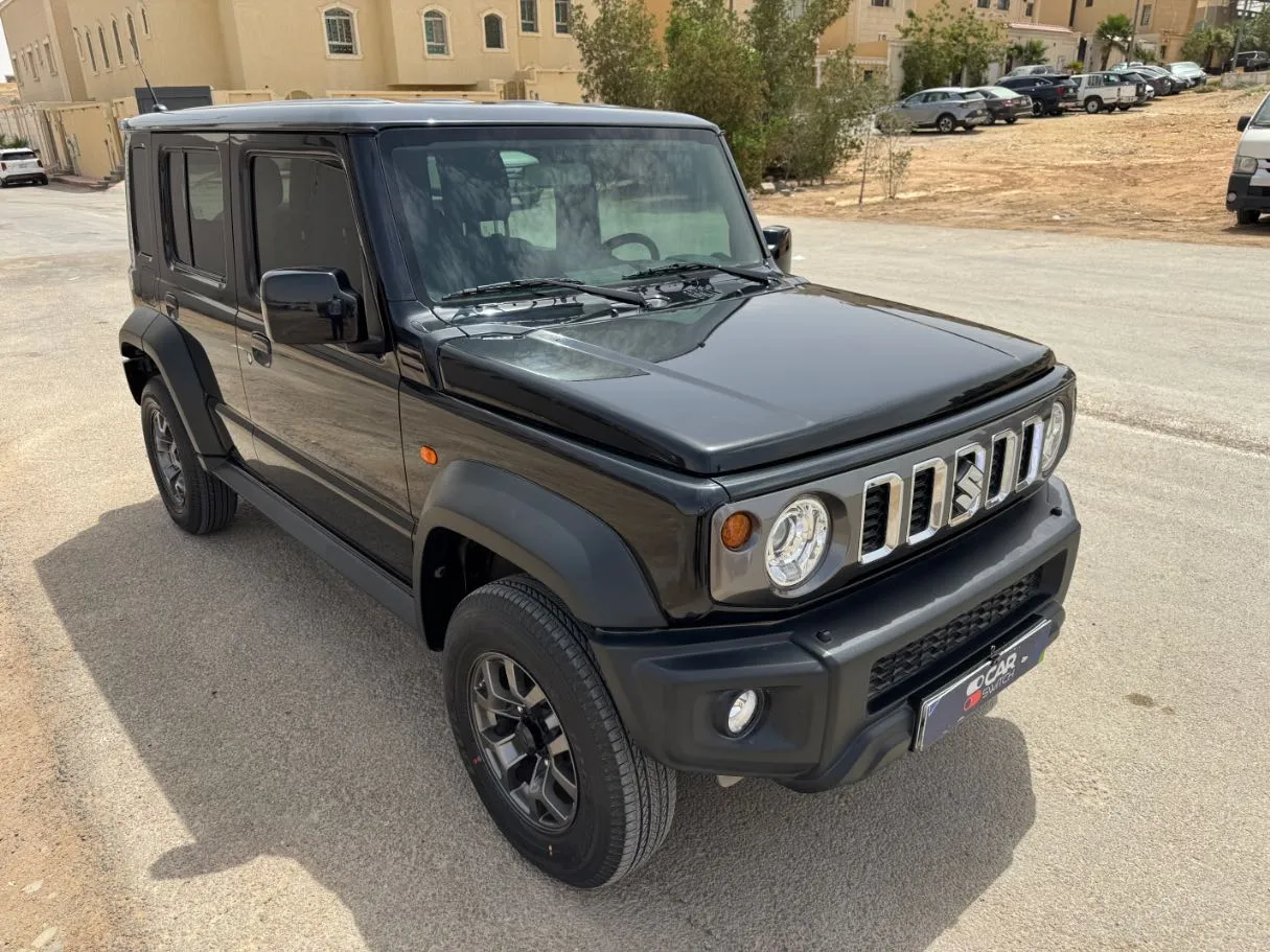Car image 3