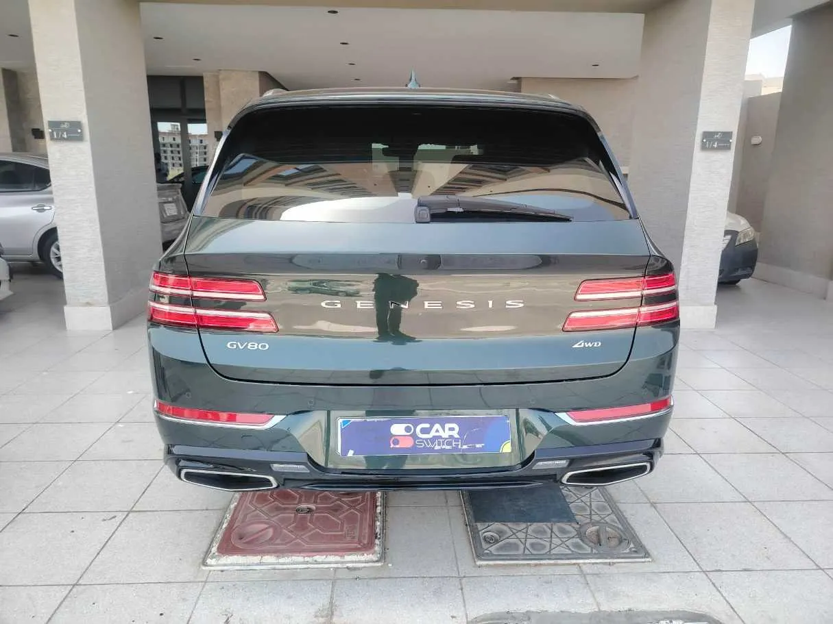 Car image 6