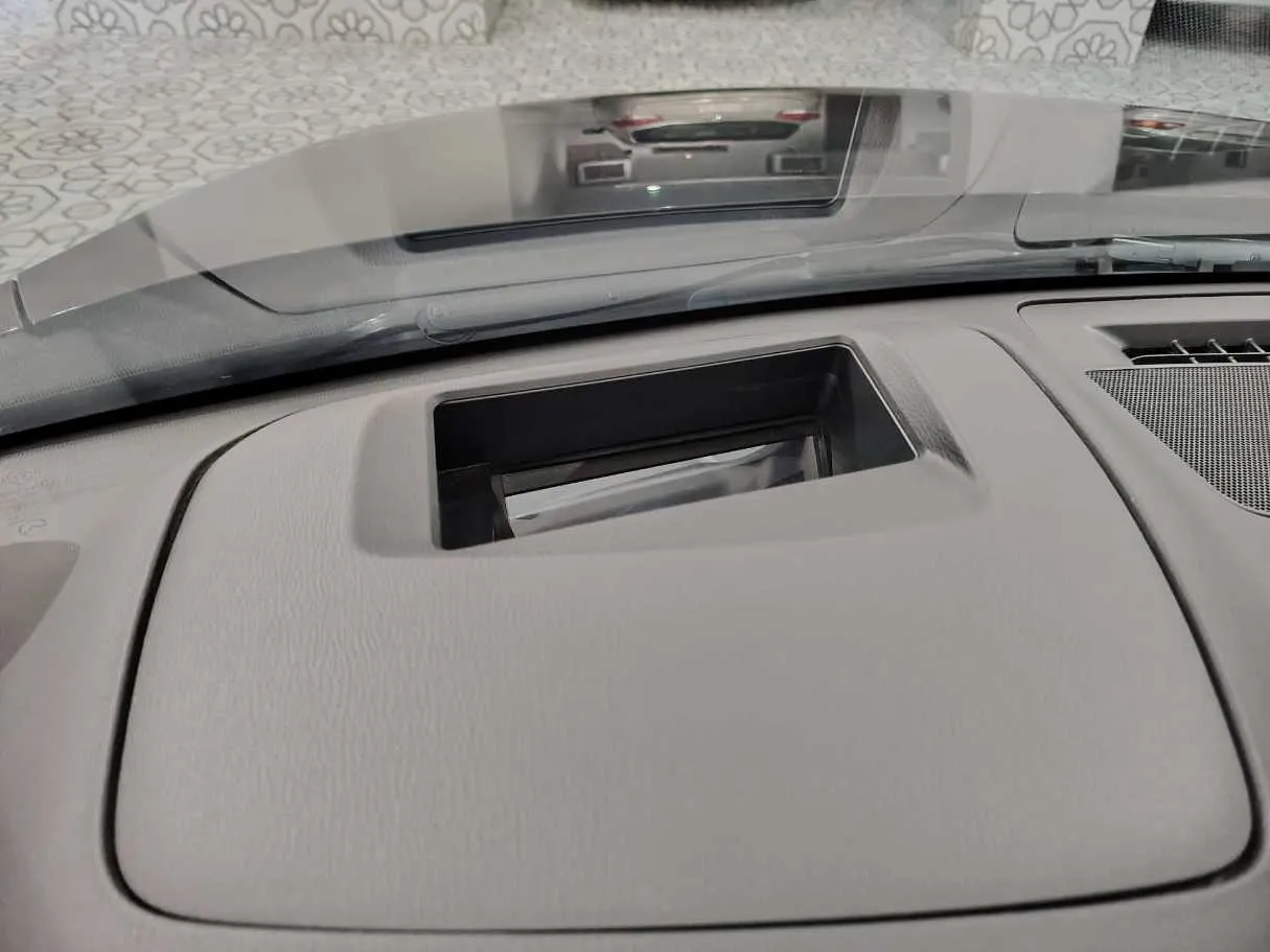 Car image 42