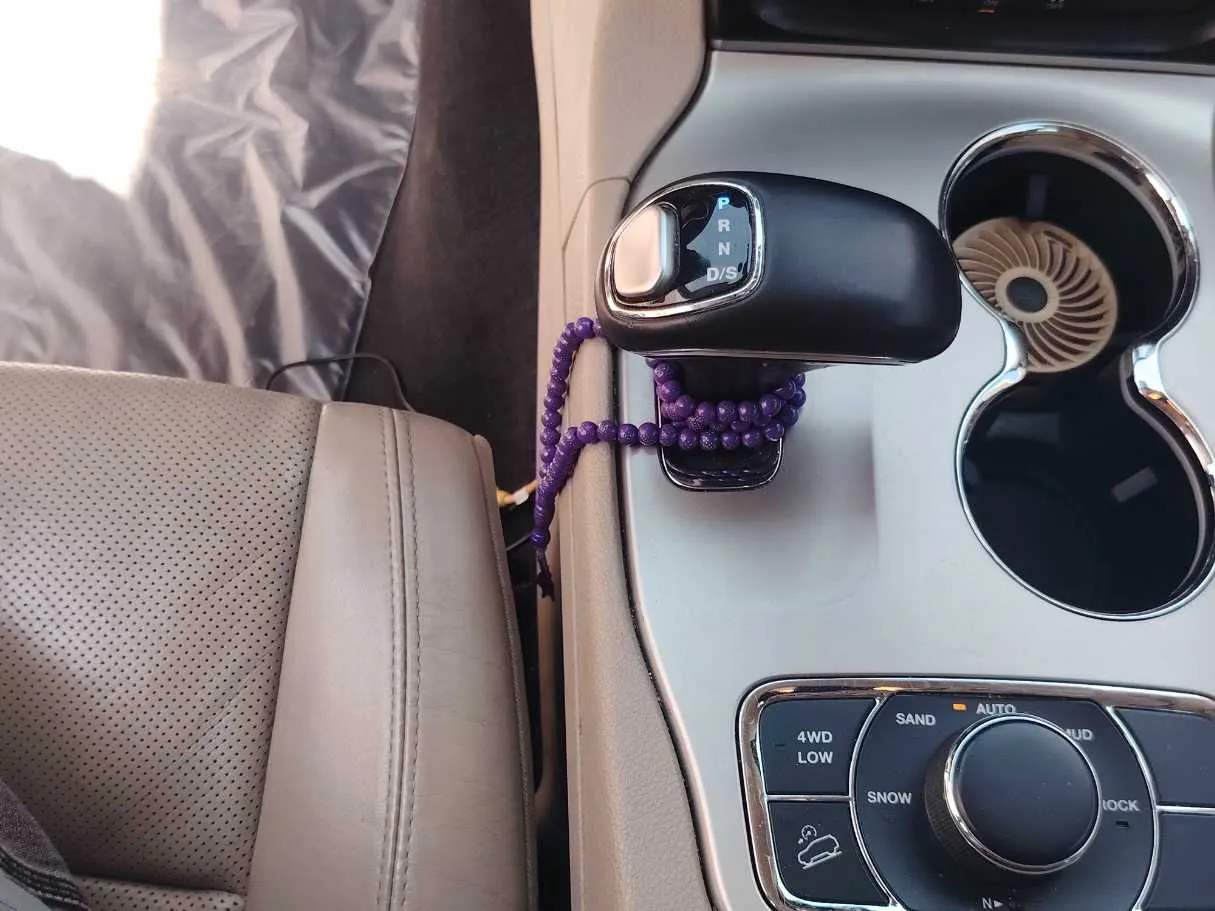 Car image 21