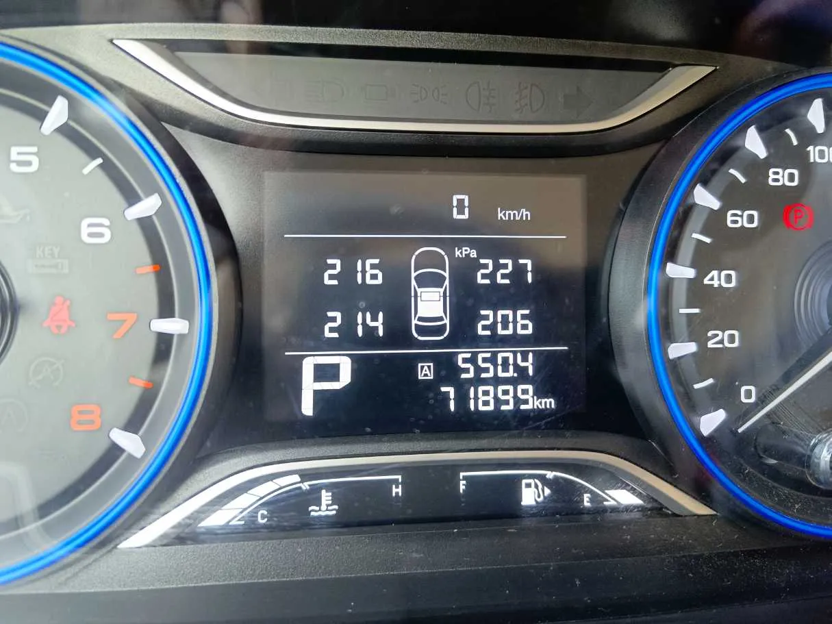 Car image 28