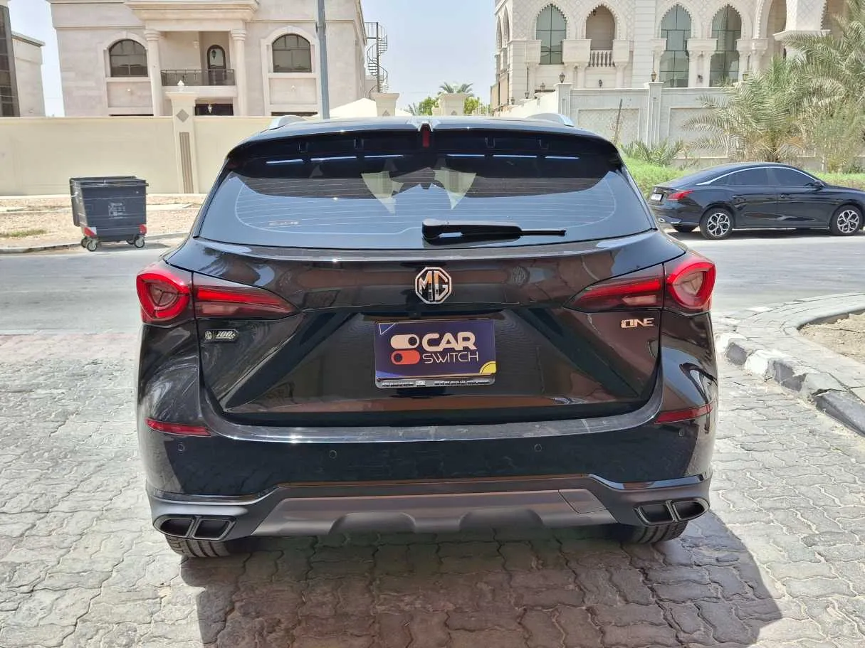 Car image 6