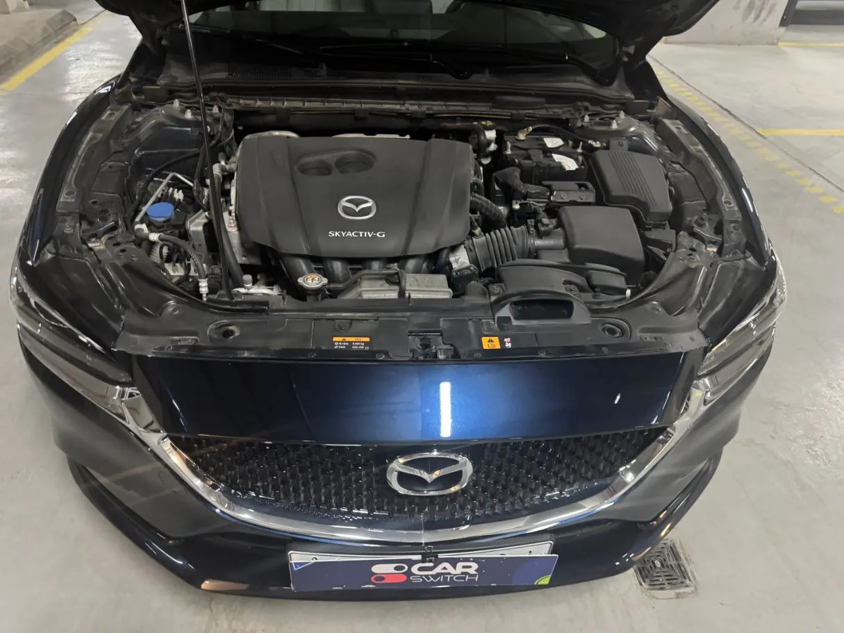 Car image 24