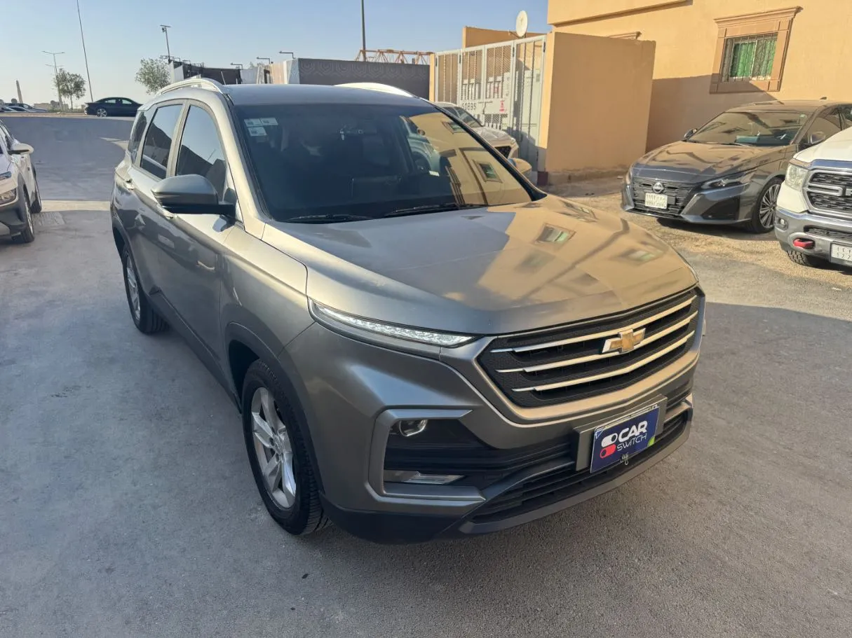 Car image 3