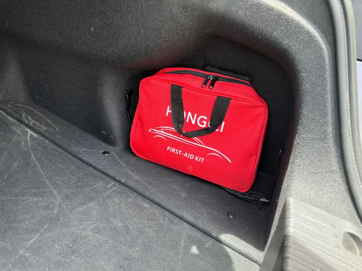 Car image 25