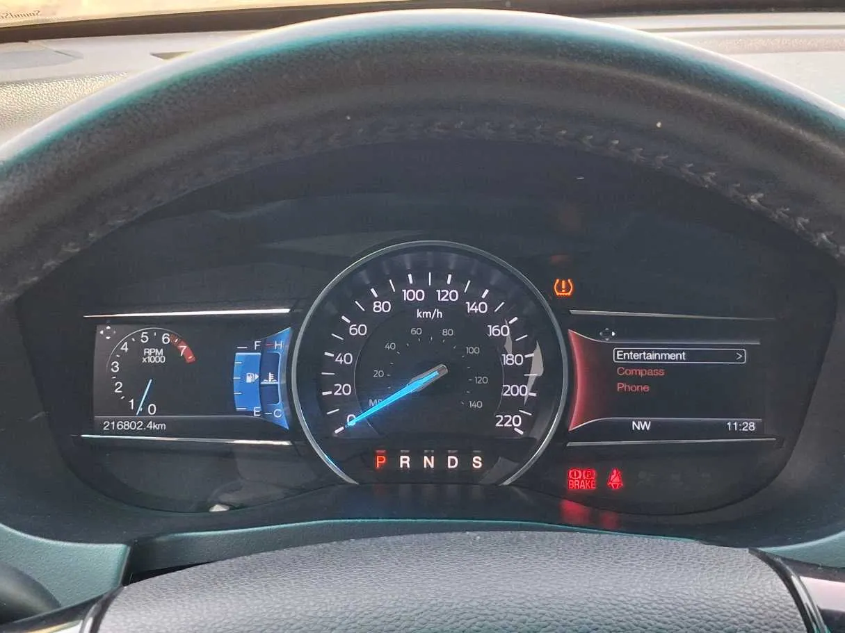 Car image 20