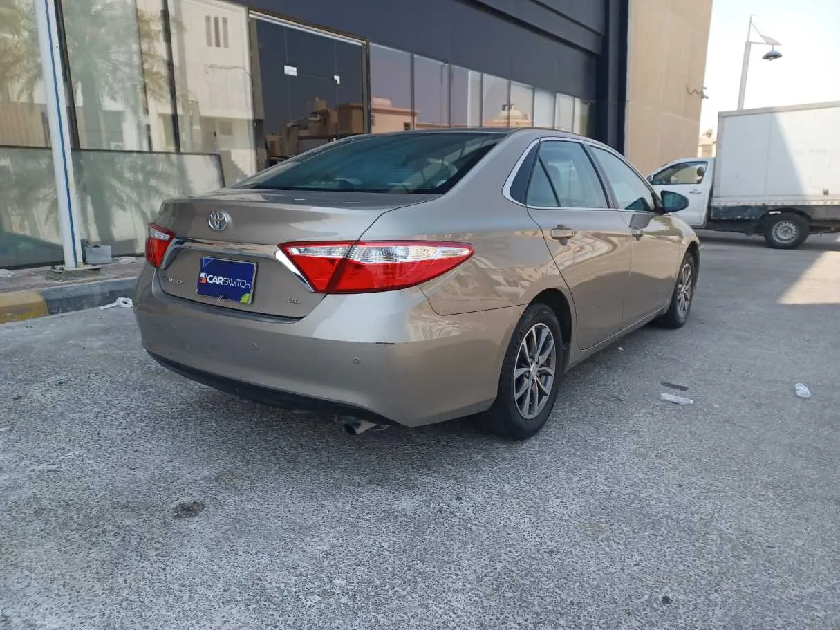 Car image 5