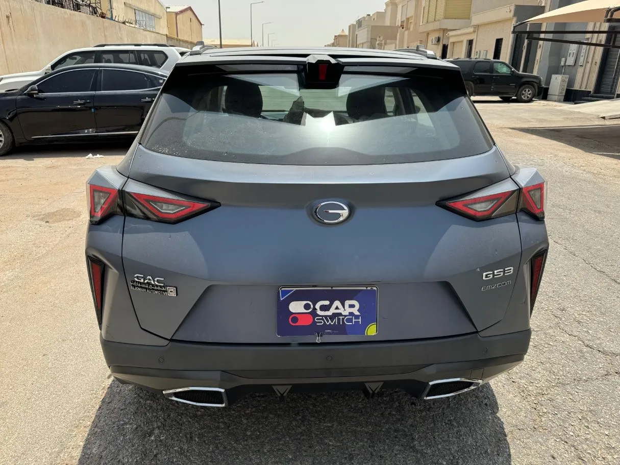 Car image 6