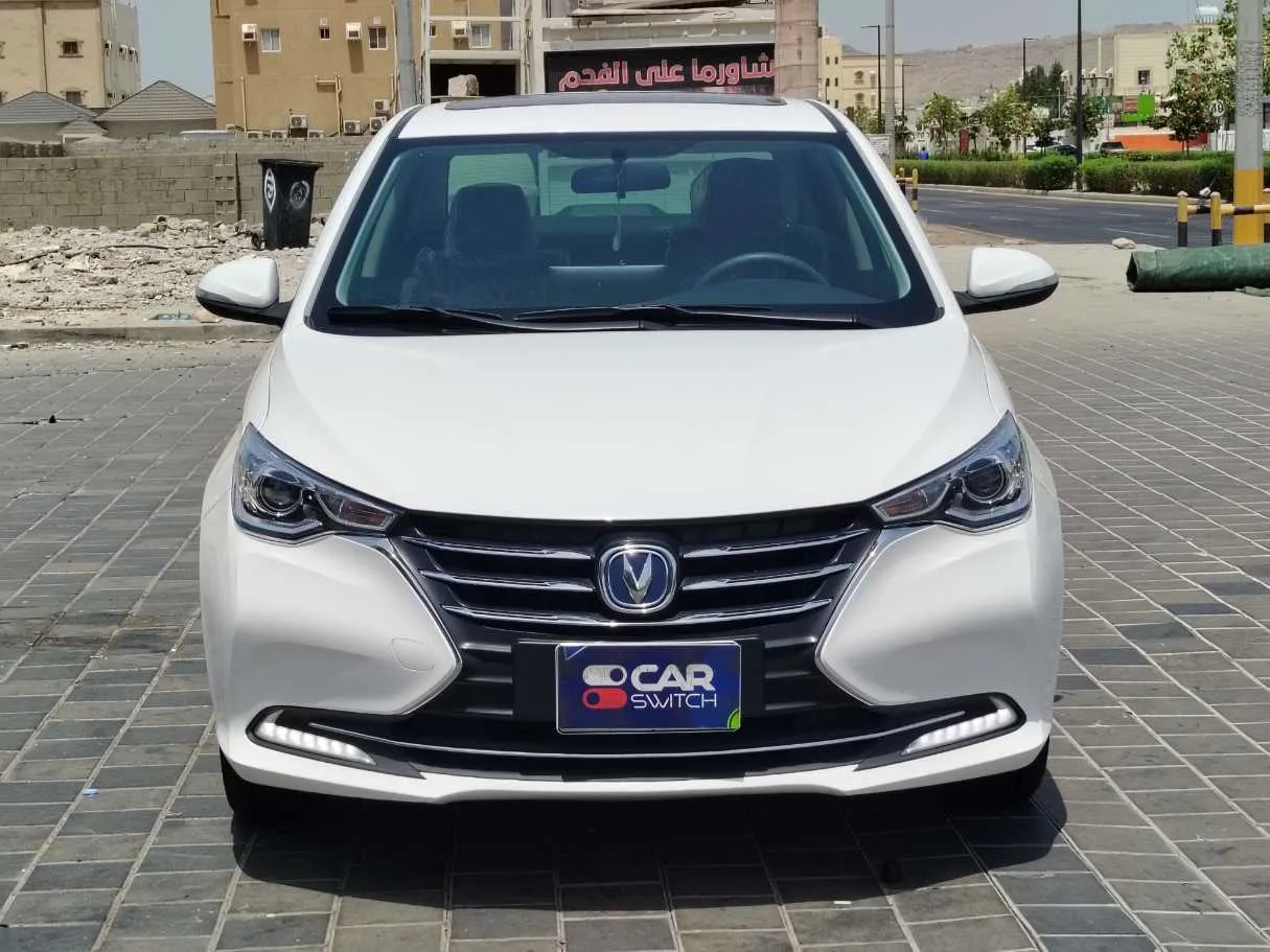 Car image 2
