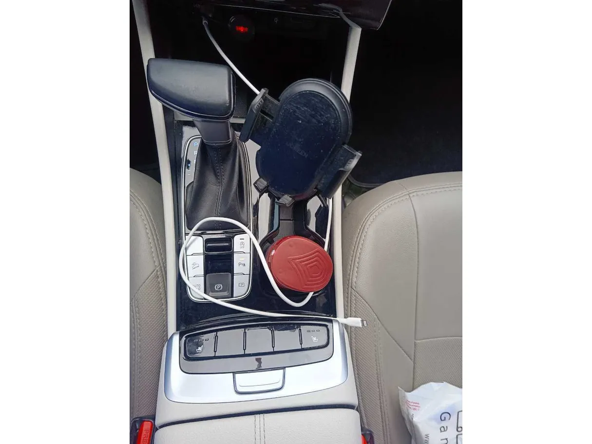 Car image 22