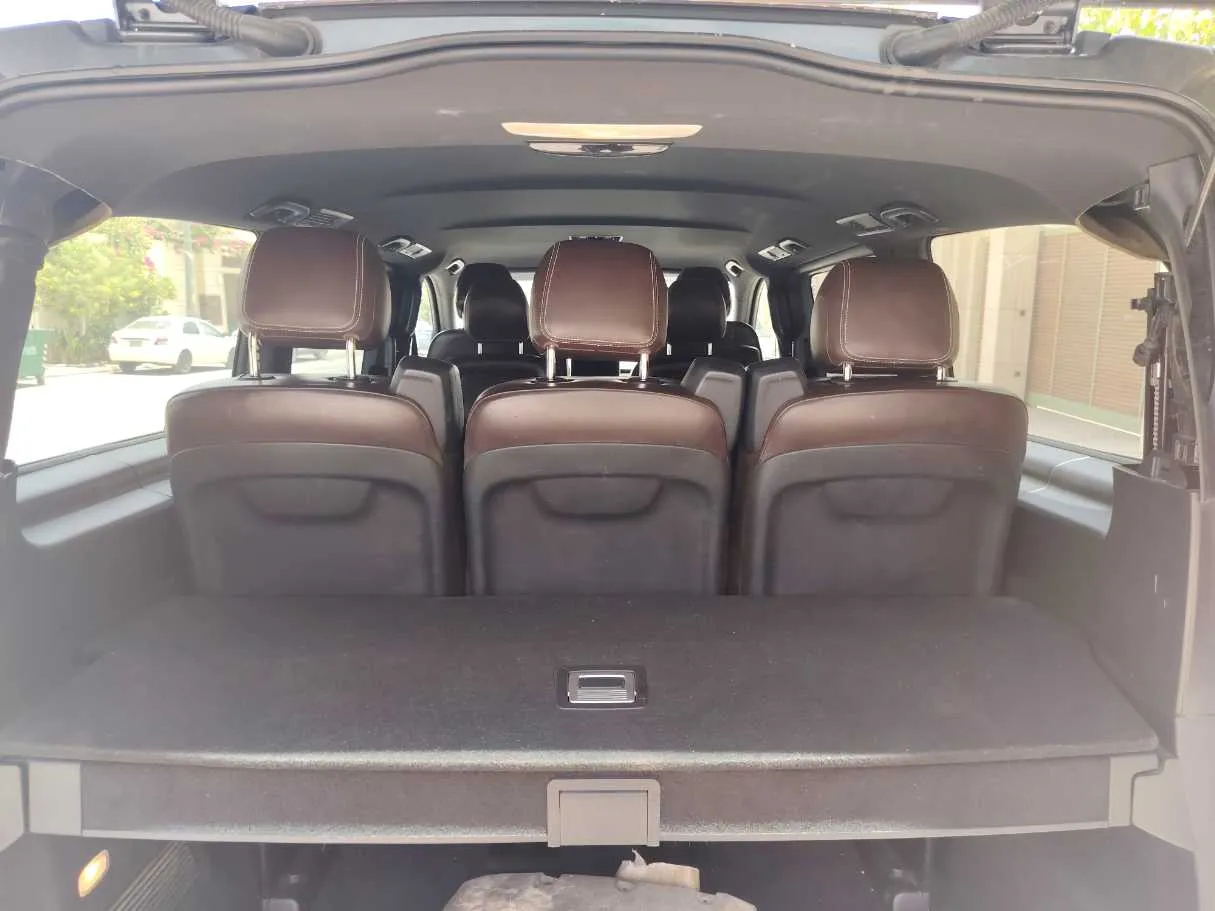 Car image 26