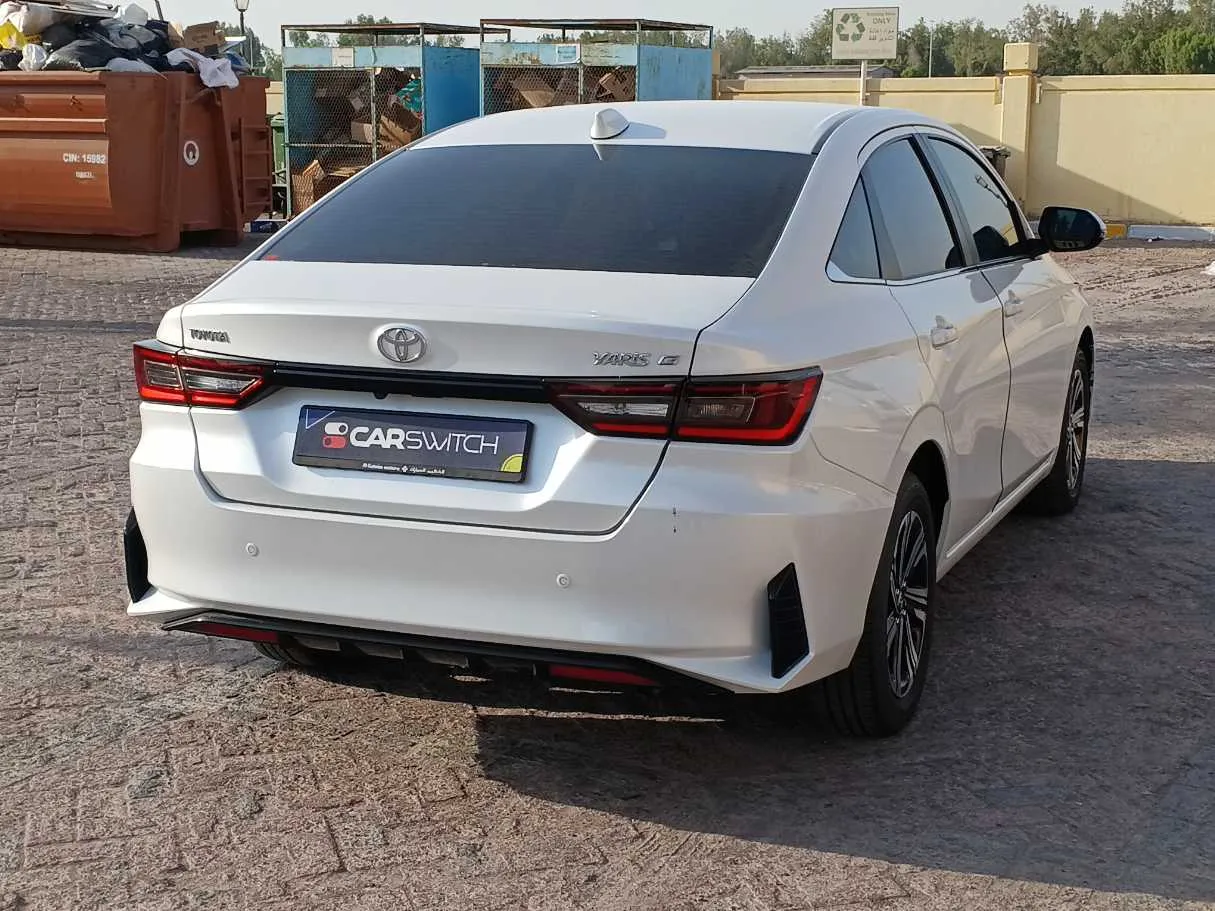 Car image 5