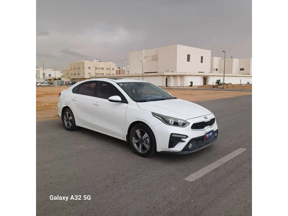Car image 3