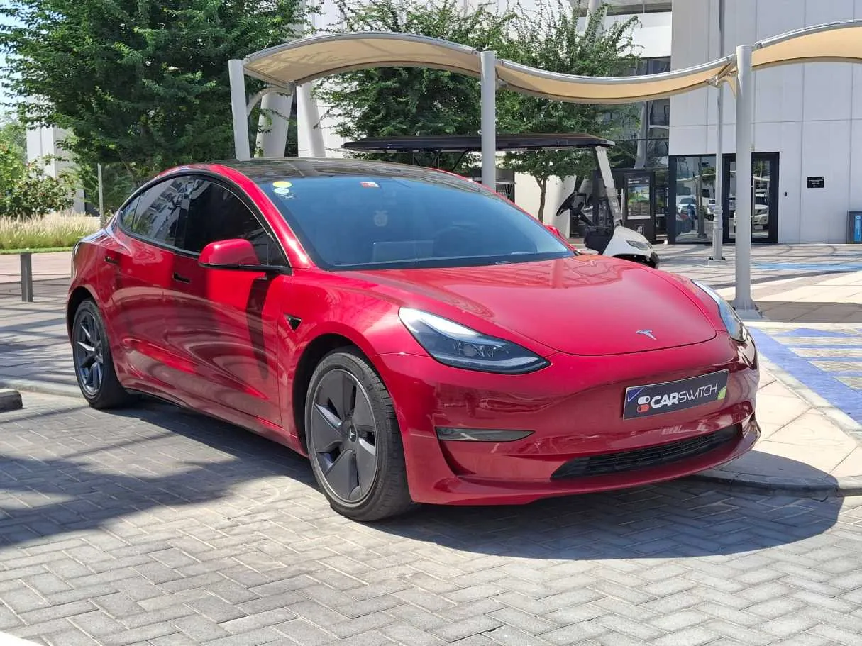 Car image 3