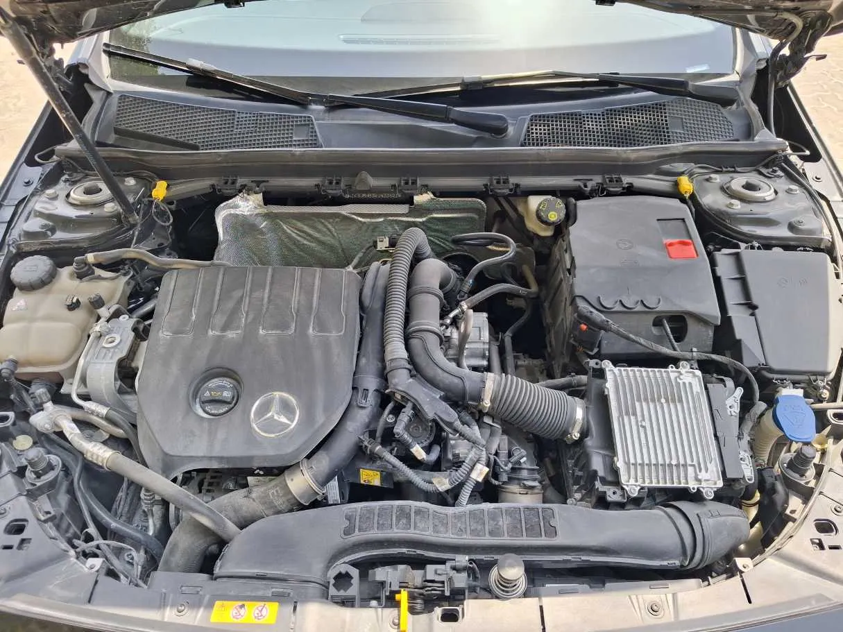 Car image 21
