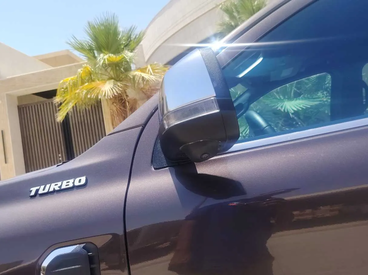 Car image 25