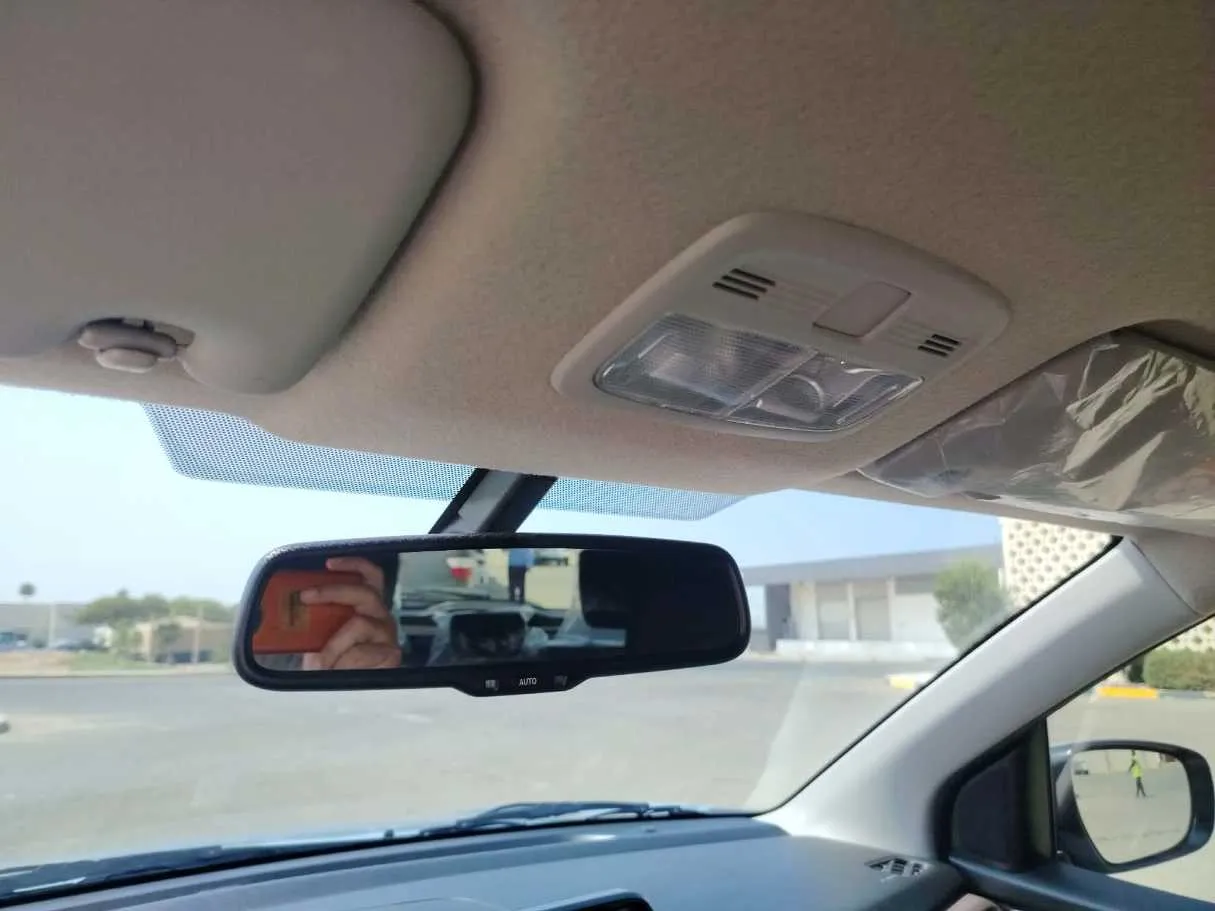 Car image 37
