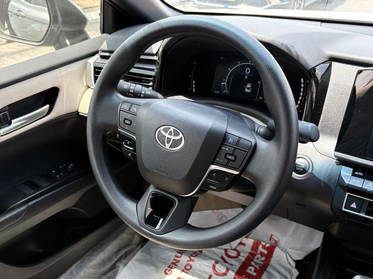 Car image 22