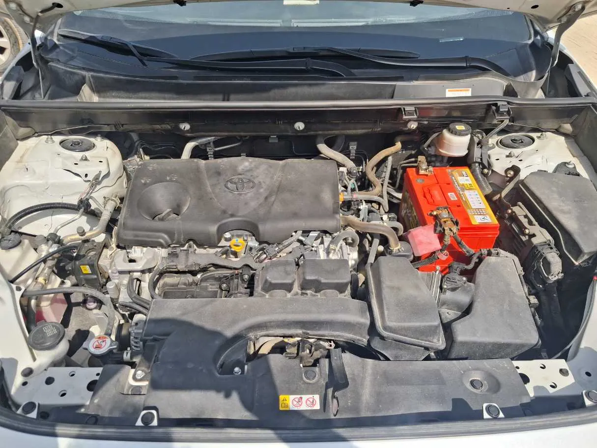 Car image 22