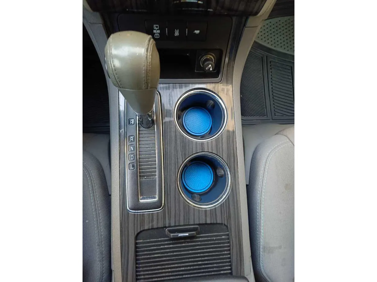 Car image 21