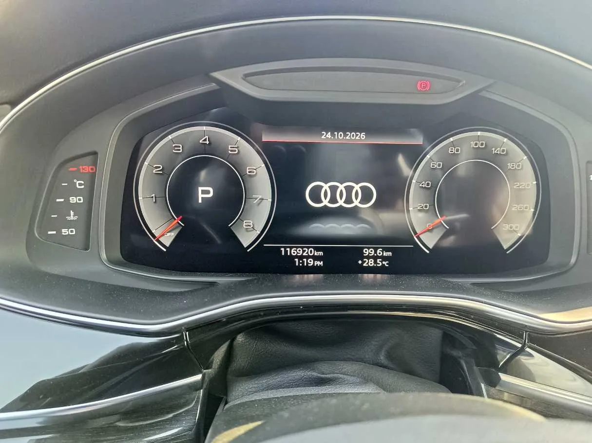 Car image 27