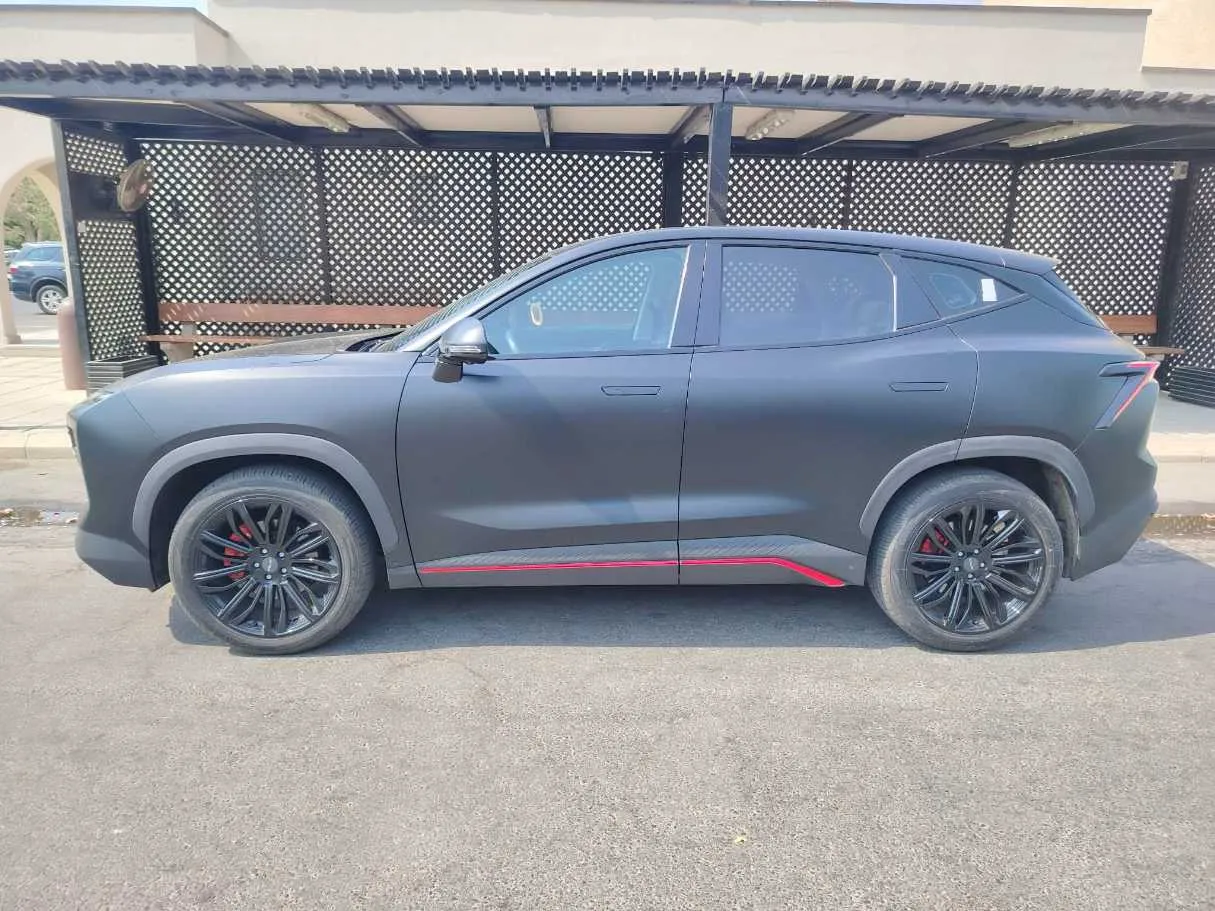 Car image 9