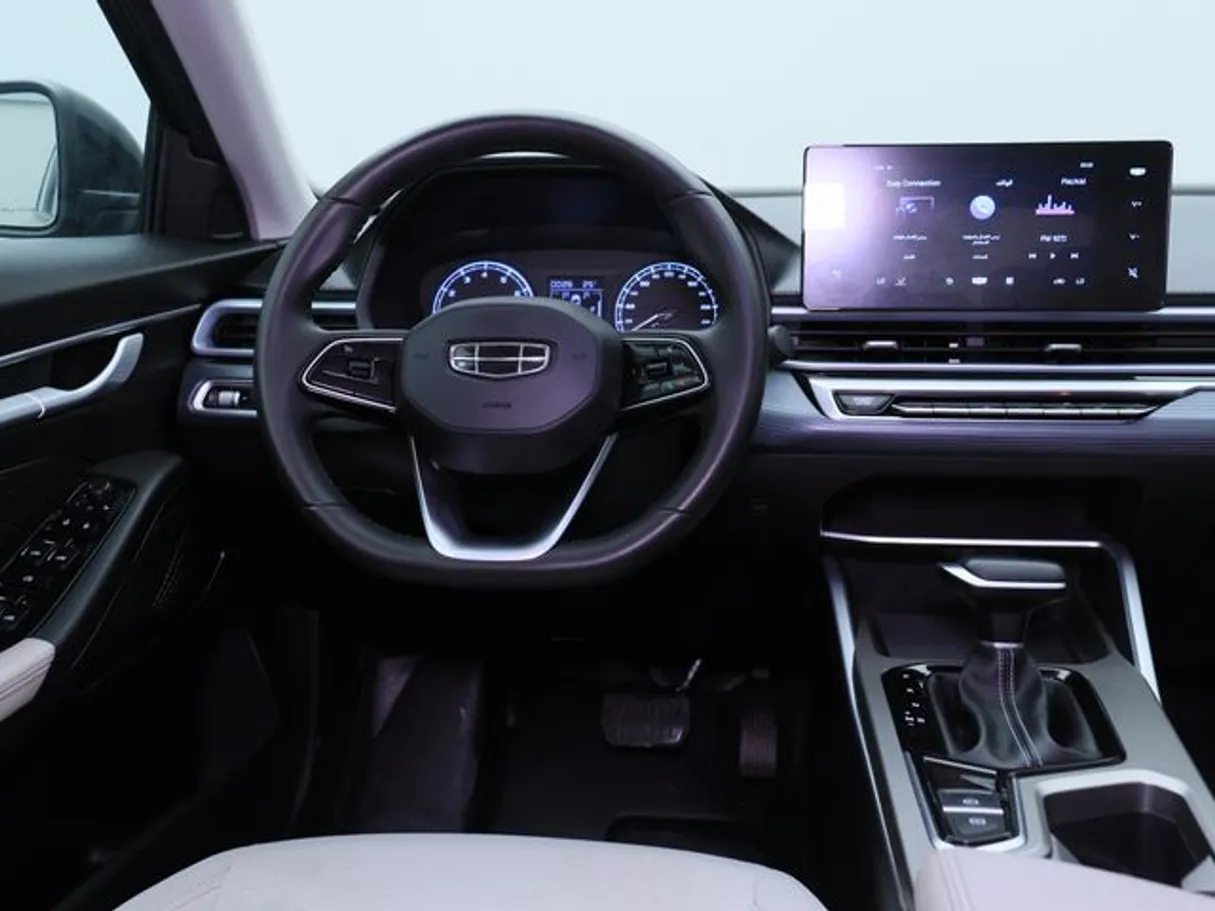 Car image 15