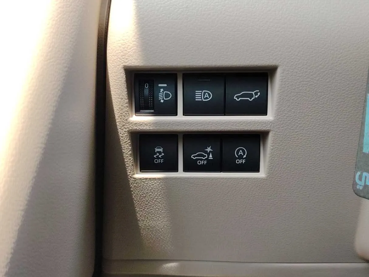Car image 33