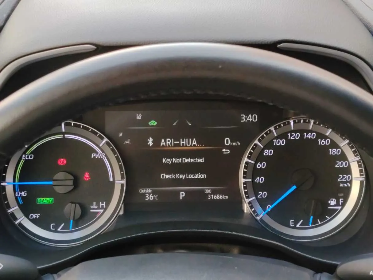 Car image 26