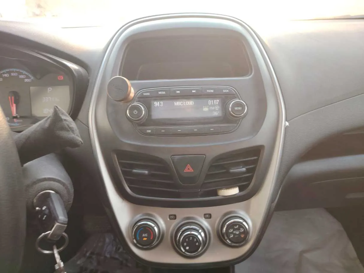 Car image 20