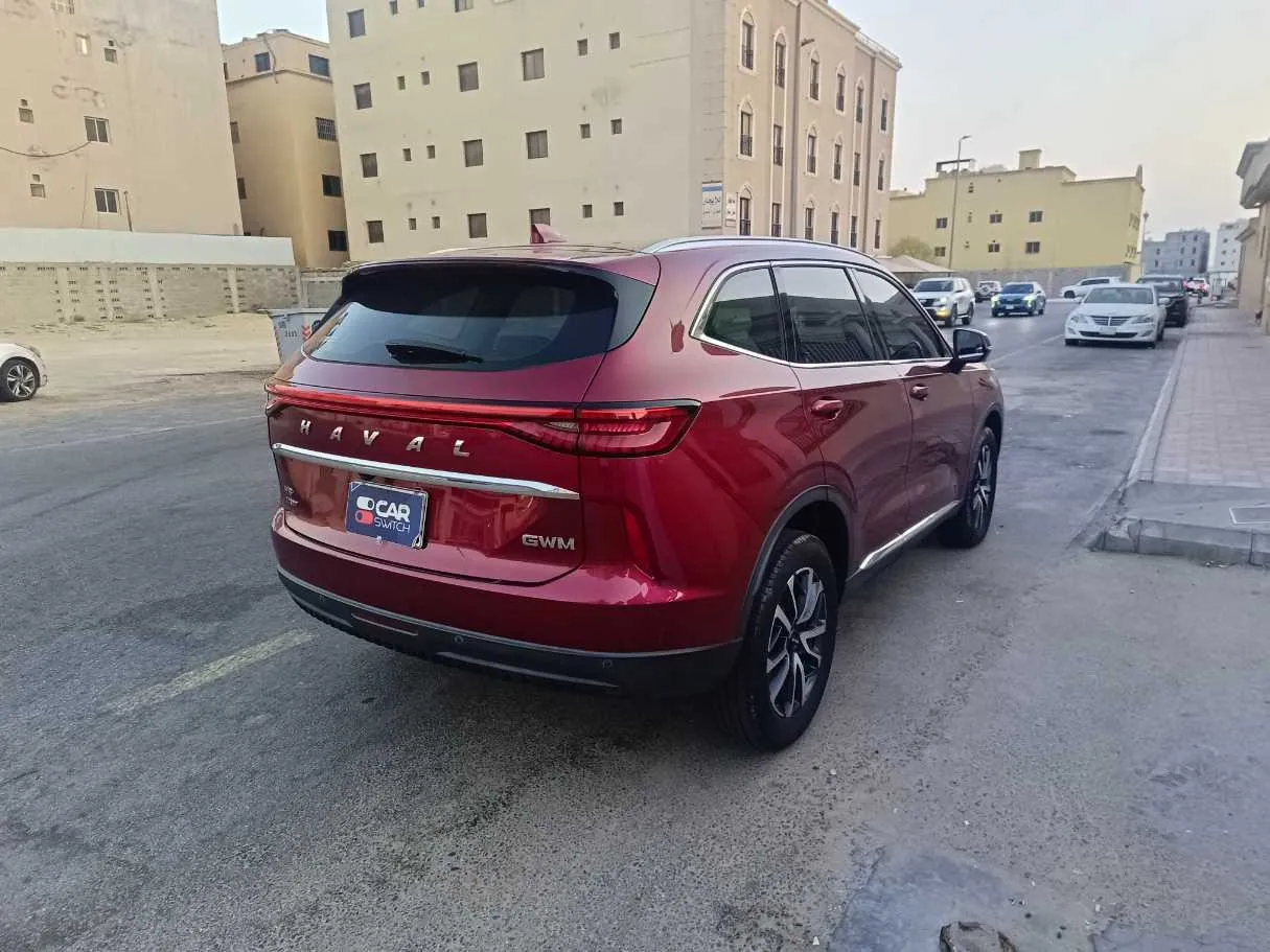 Car image 5