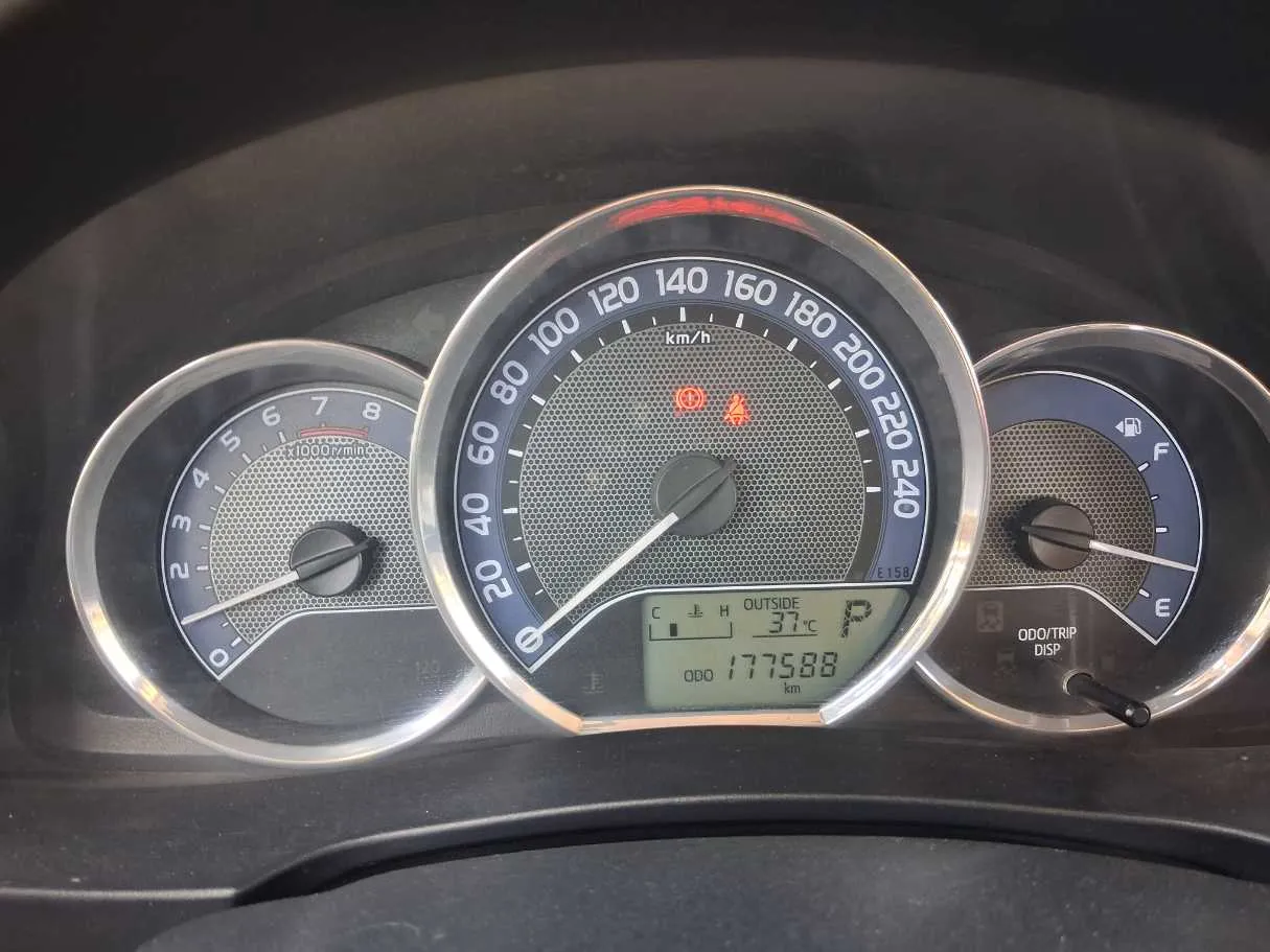 Car image 18
