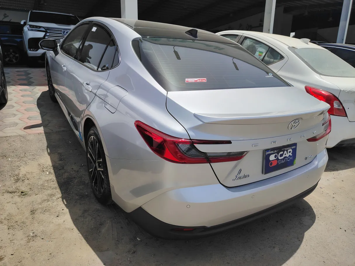 Car image 7