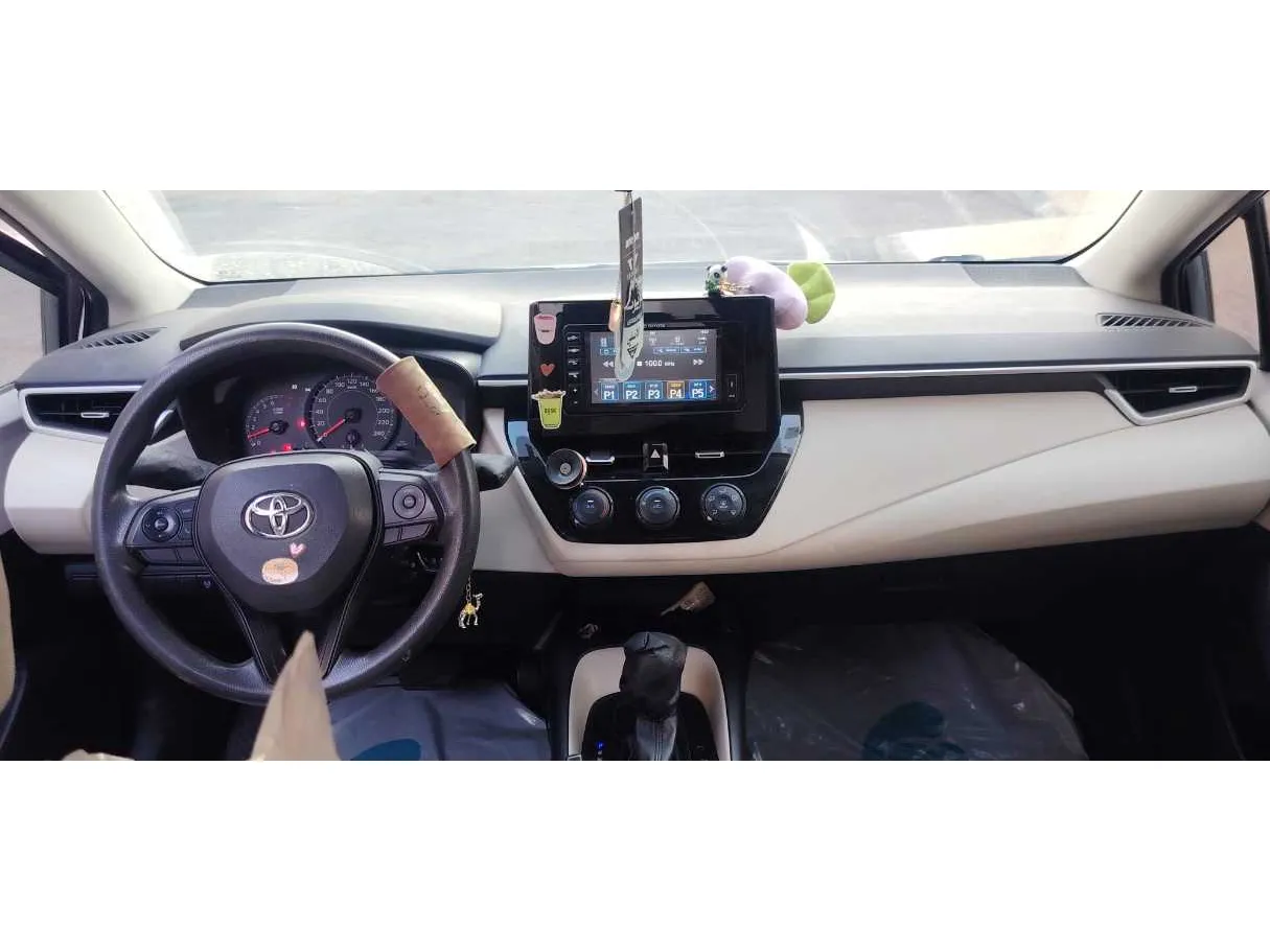 Car image 17