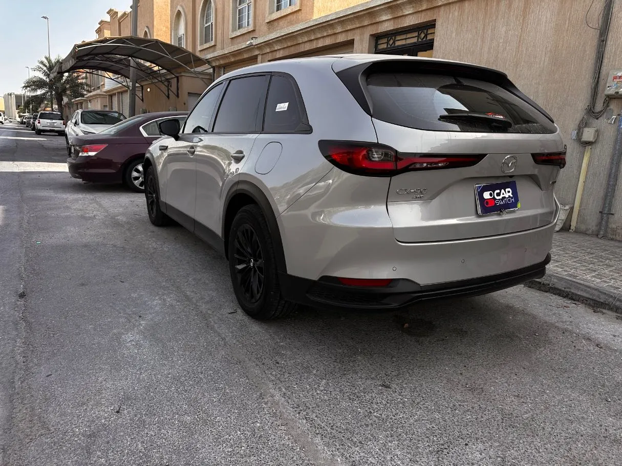Car image 7
