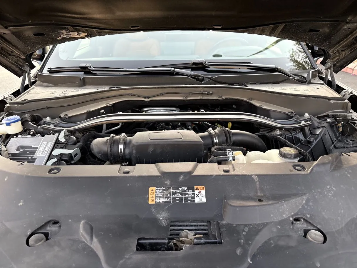 Car image 35