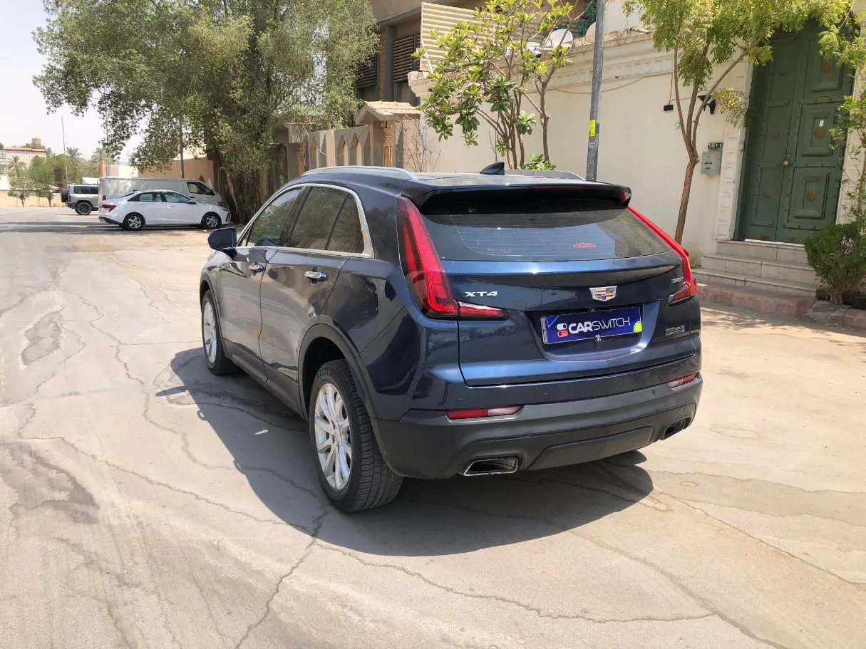 Car image 7
