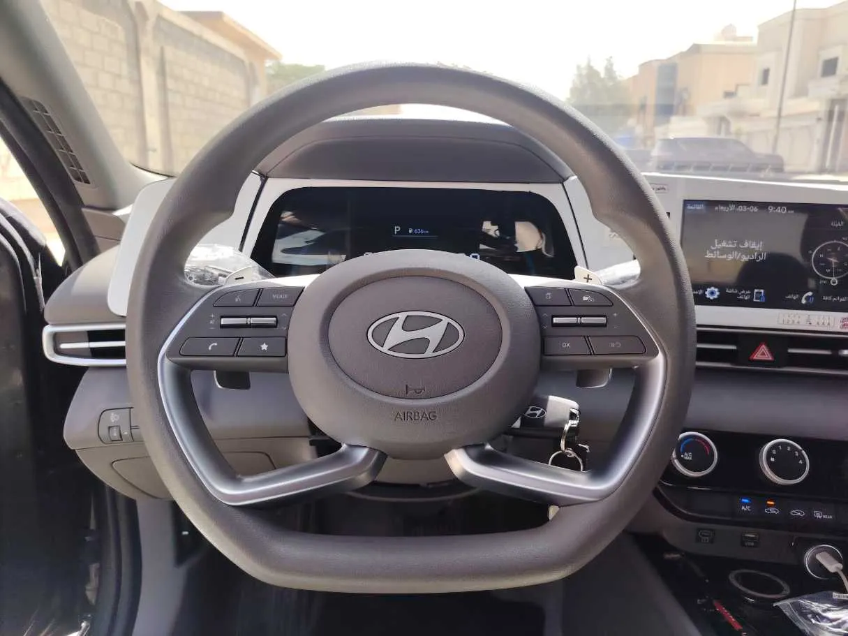 Car image 23
