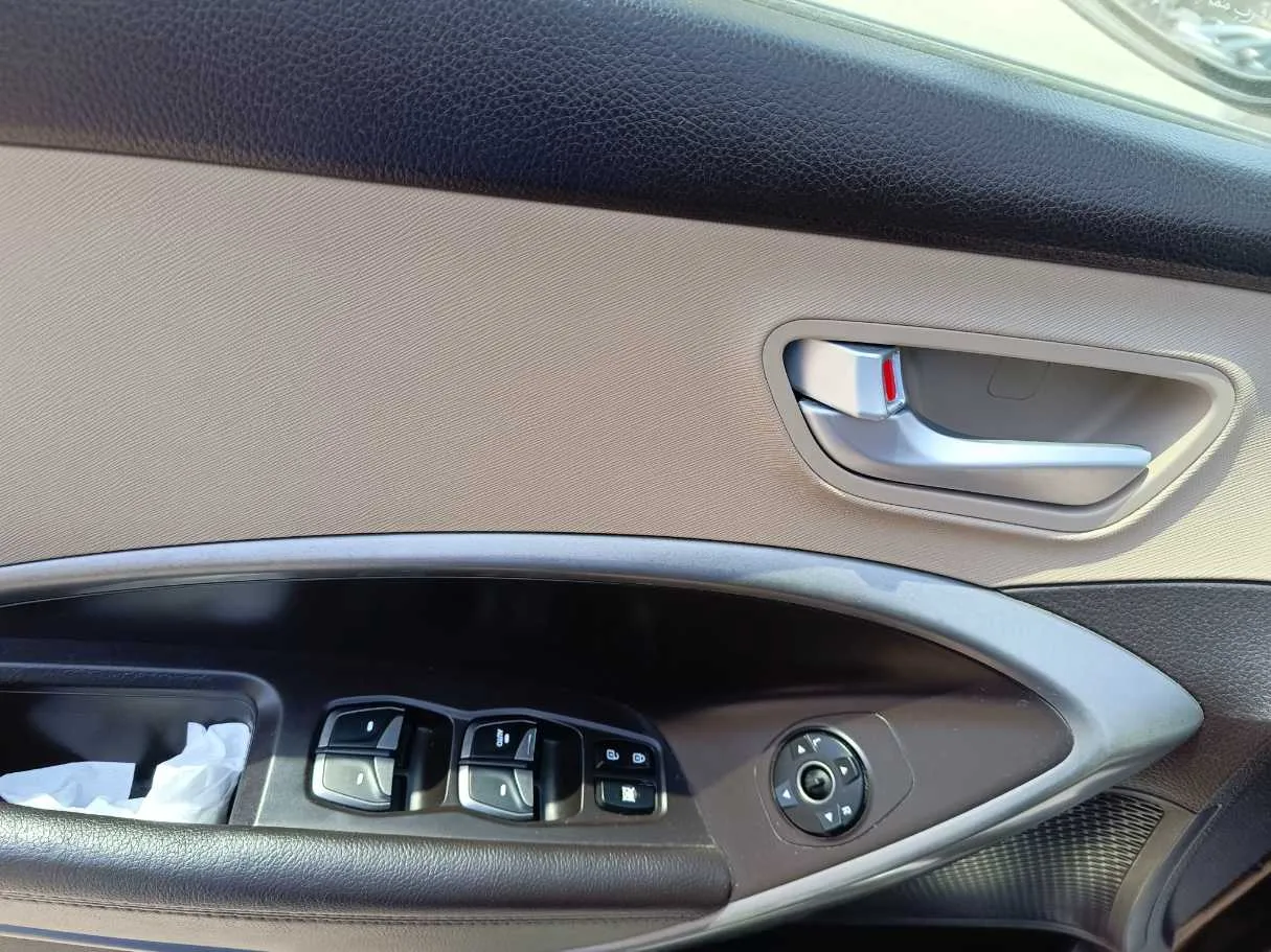 Car image 33