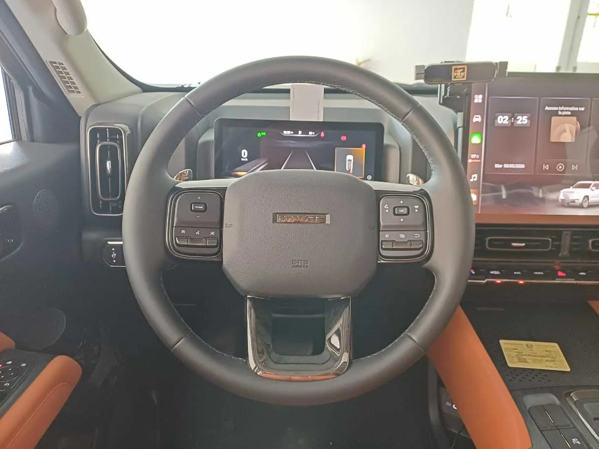 Car image 19