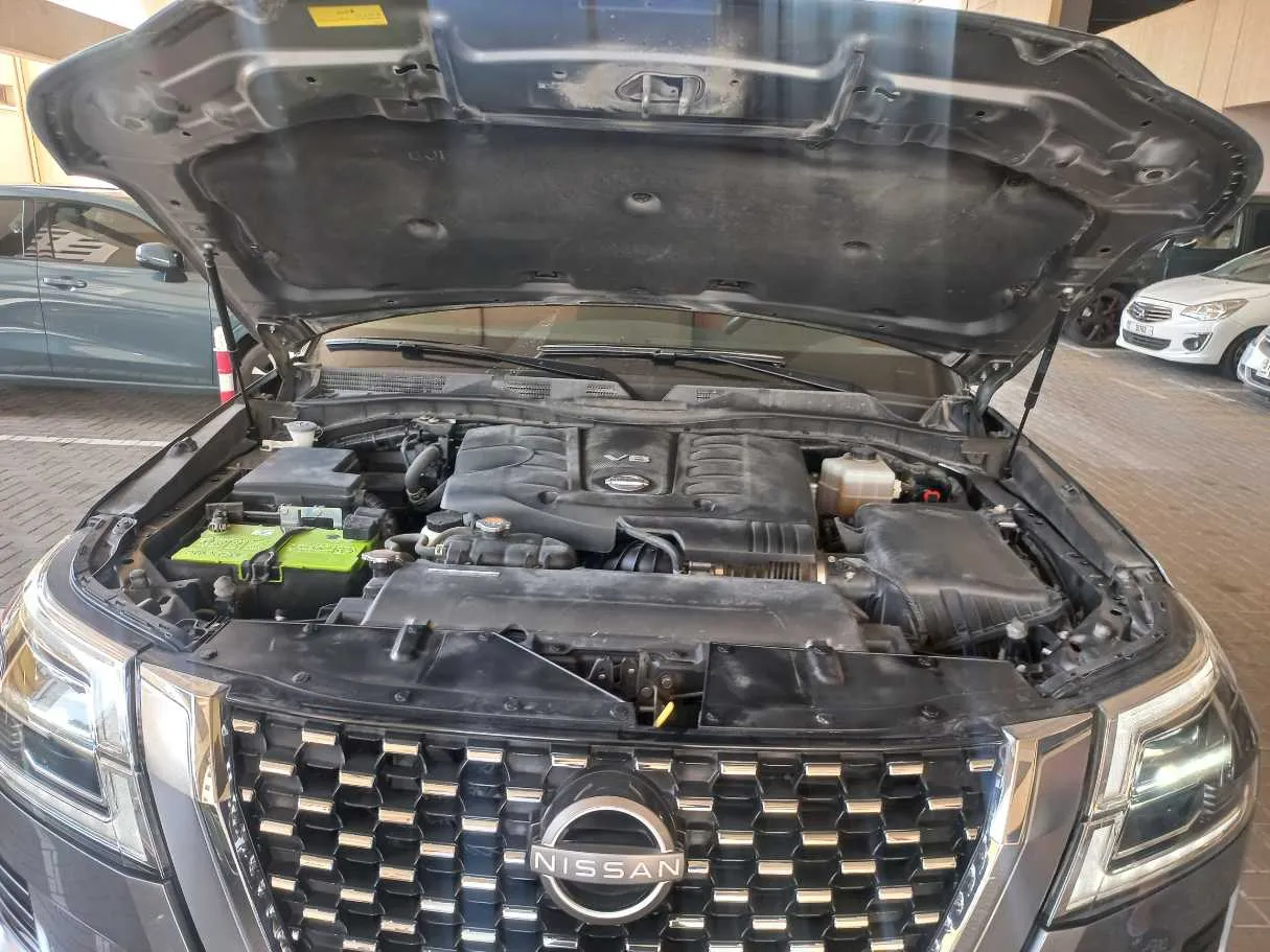 Car image 19