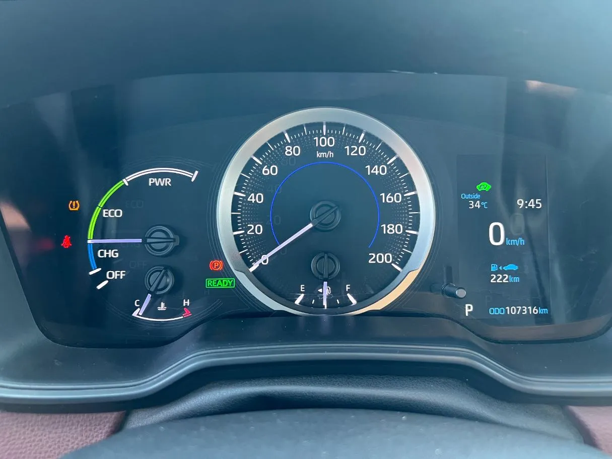 Car image 19