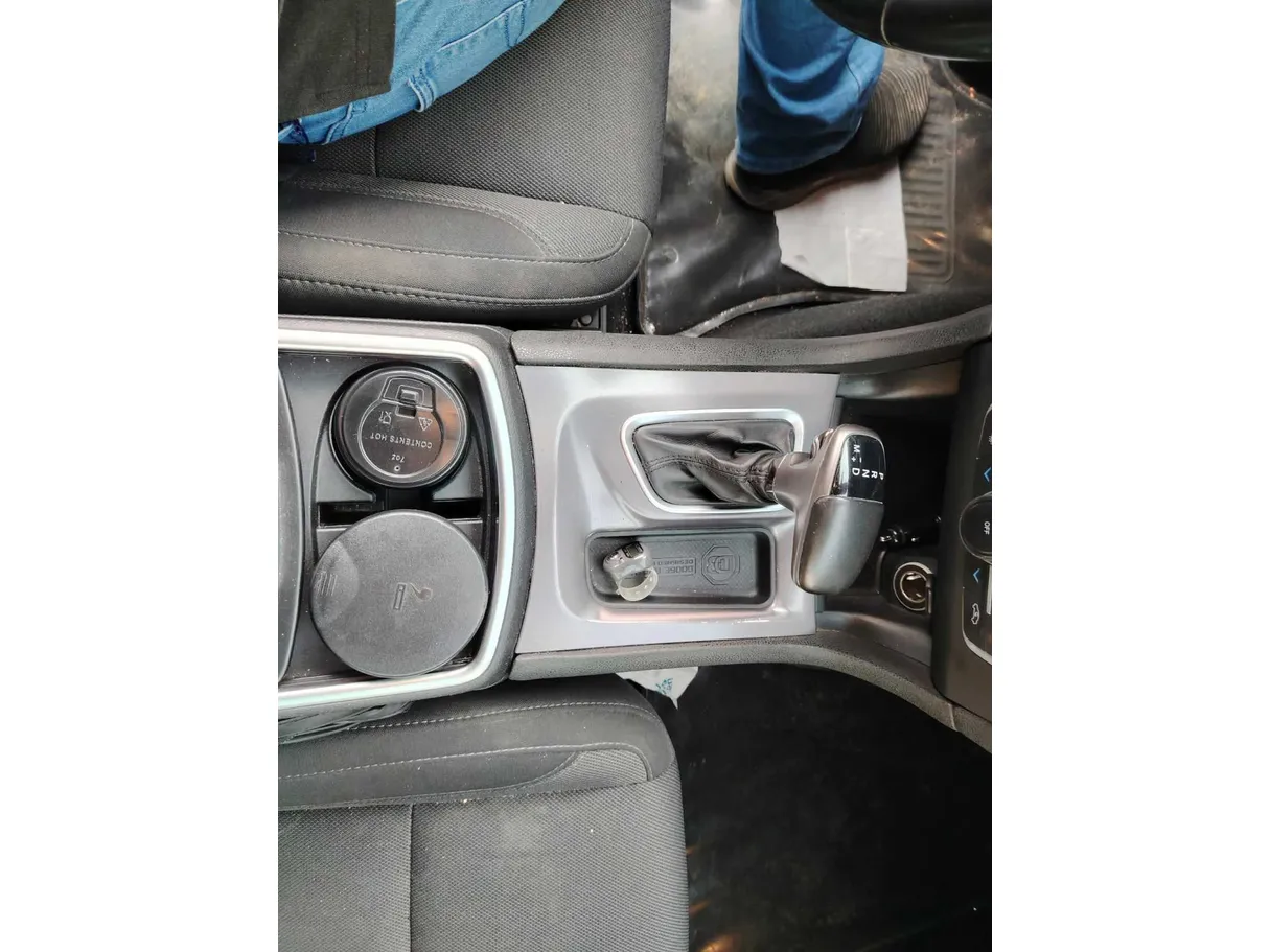 Car image 22