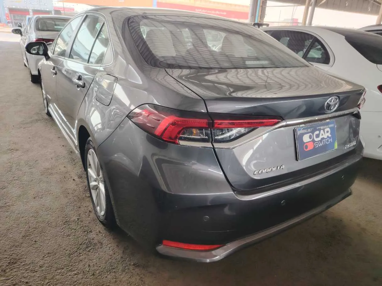 Car image 7
