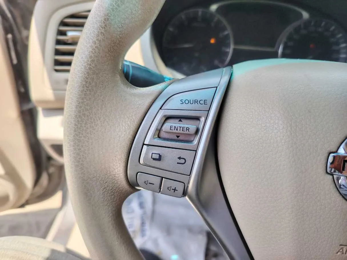 Car image 38