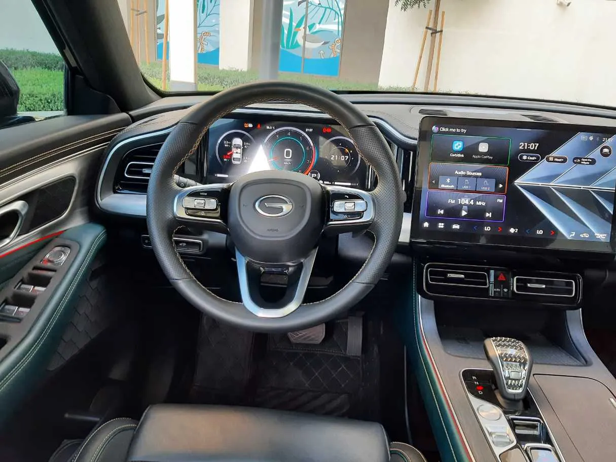 Car image 17
